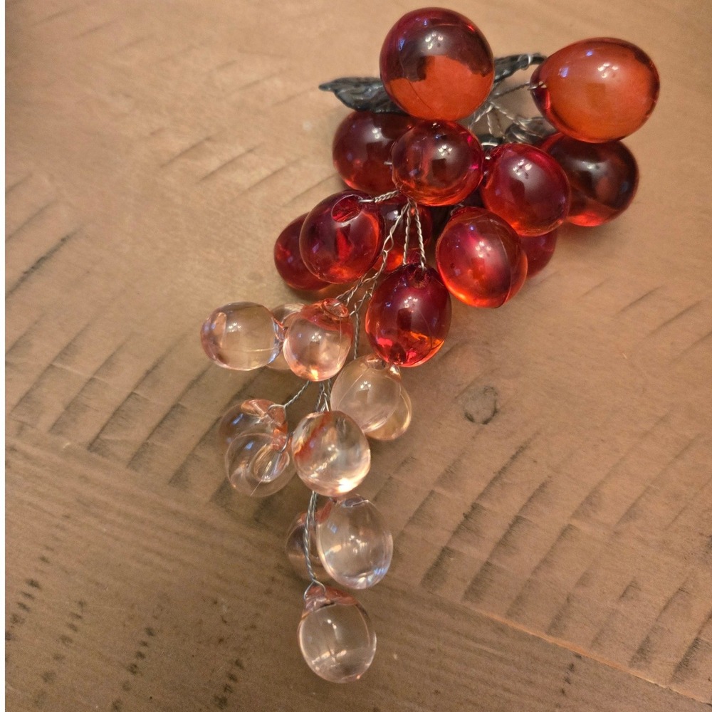 Unbranded Lucite Grape Cluster Home Decor Red Pink MCM Vintage Retro